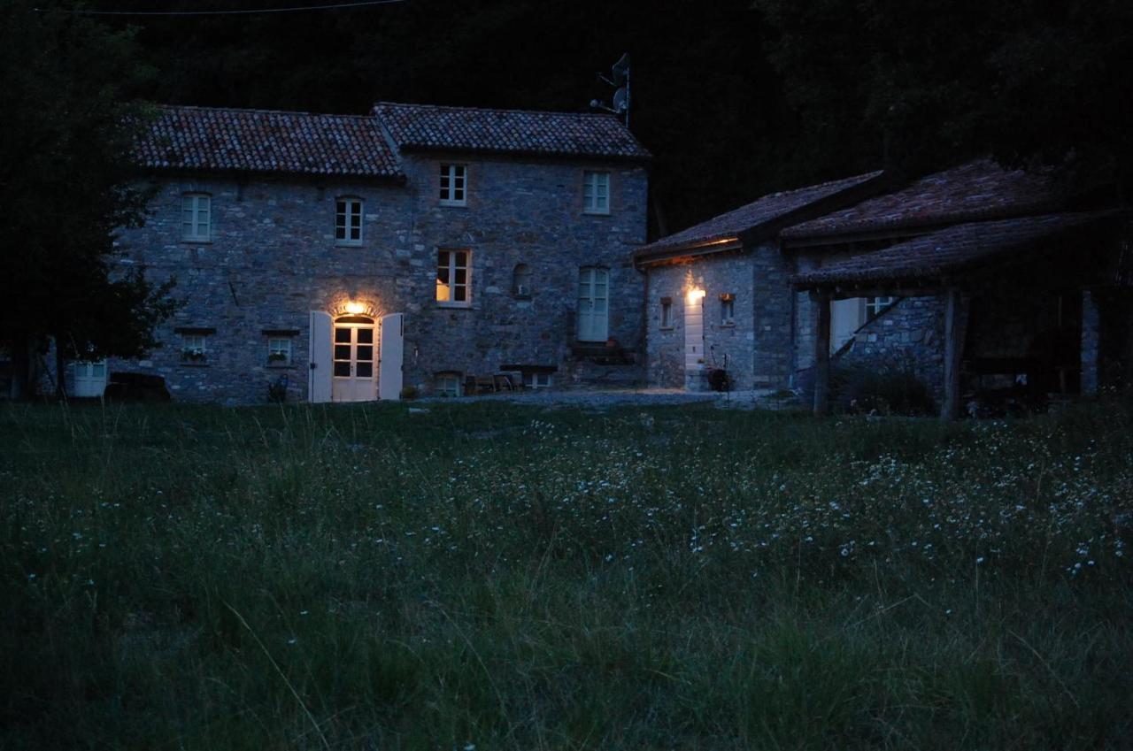 בארדי Country-Chic B&B "Il Pozzo E La Macina" מראה חיצוני תמונה