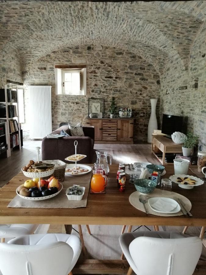 בארדי Country-Chic B&B "Il Pozzo E La Macina" מראה חיצוני תמונה